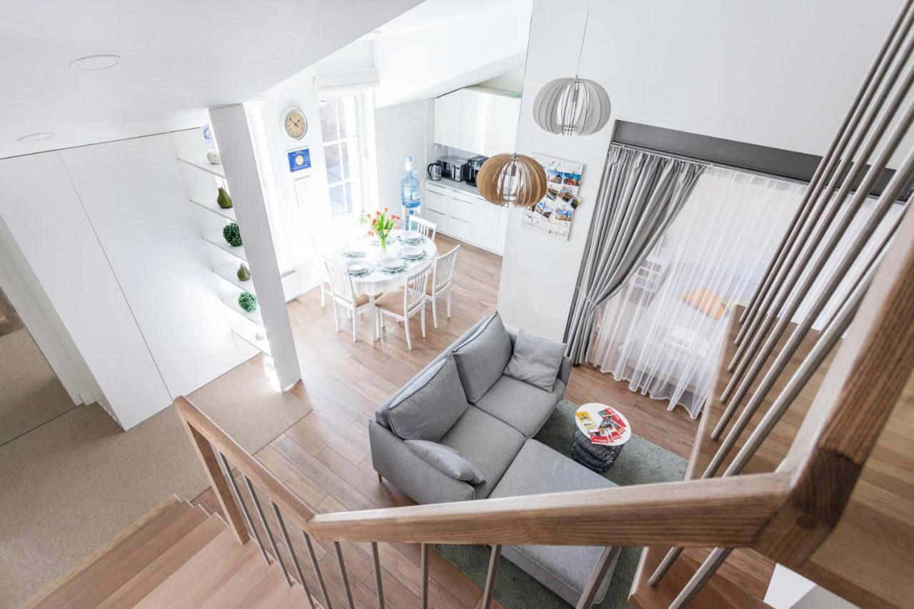 3 Bedroom Apartment 24H Self Check In, Free Parking, Ac, Fireplace Vilnius Esterno foto